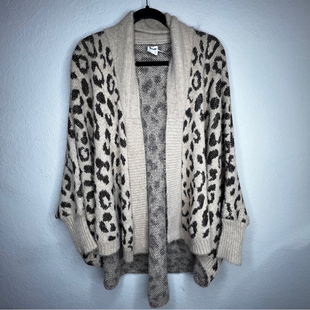 Anthropologie Akemi + Kin Louise Leopard Print Open-Front Cardigan Os